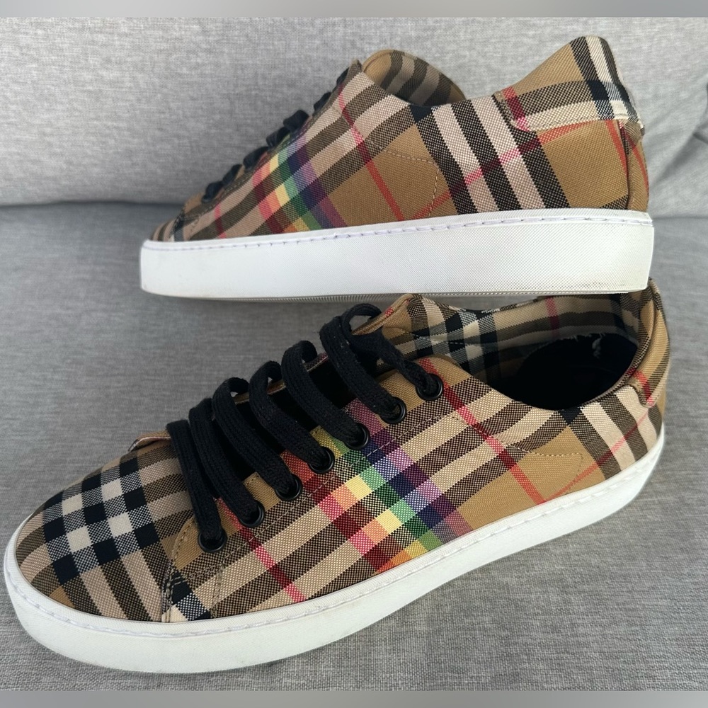 New Burberry rainbow snickers !